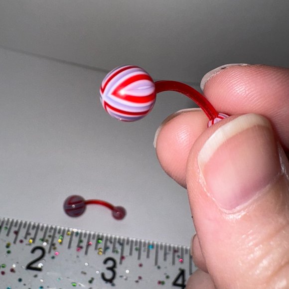14 Gauge Red, White, and Purple Flag Design Belly Ring - Picture 10 of 13